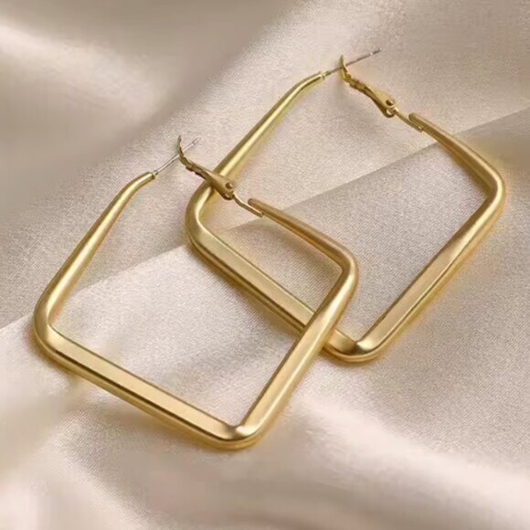 14K Gold filled hoop earrings - Picture 2 of 4